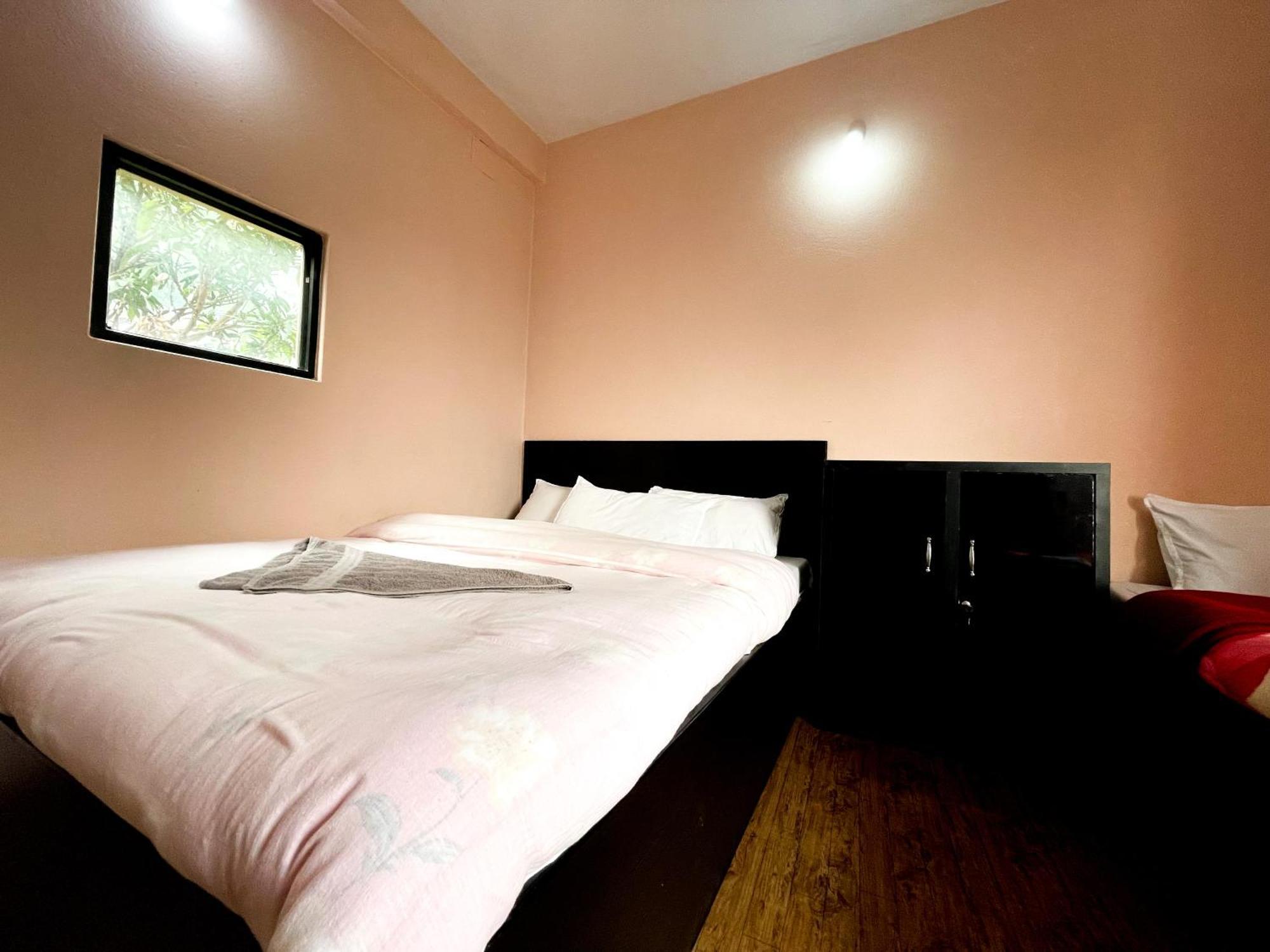 Yuriko Guest House Pokhara Luaran gambar