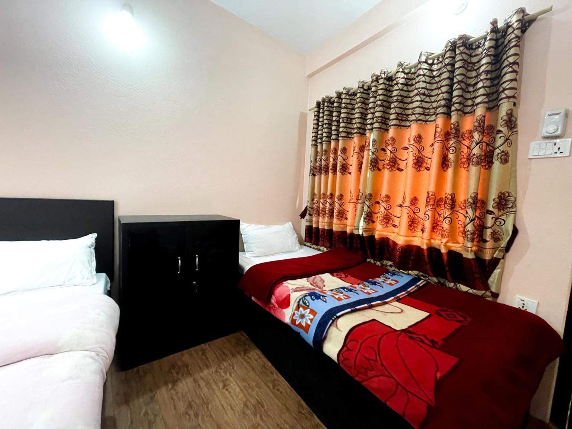 Yuriko Guest House Pokhara Luaran gambar